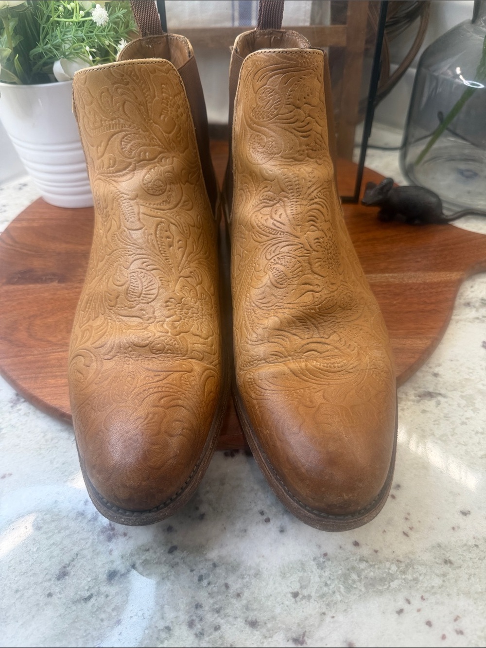 Taft- Men's Jude Floral Embossed Leather Chelsea Boots